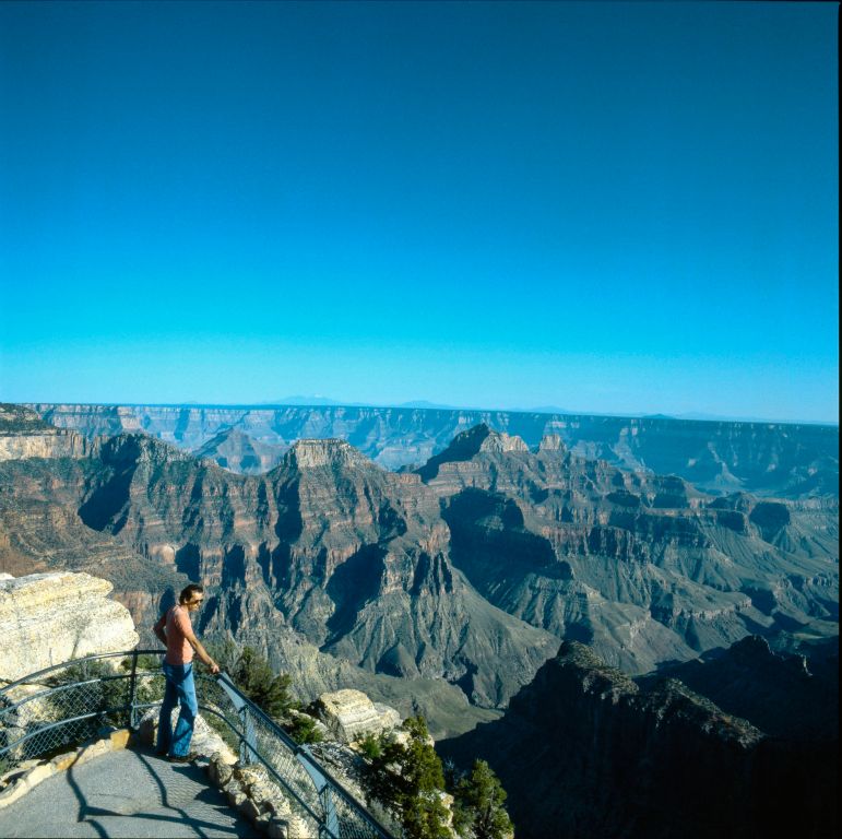 USA0227A